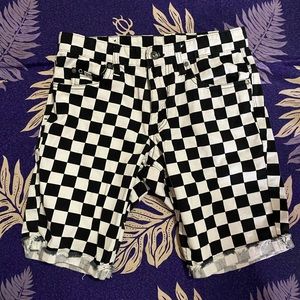 Empyre Checker Short